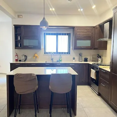 Beautiful Apartment Marsaskala
